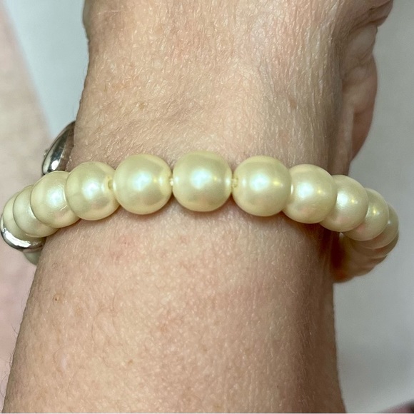 Faux pearl elastic heart charm bracelet jewrlry - Picture 4 of 9